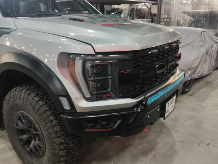 Пожиратель барханов: как Ford F-150 Raptor R примерял инженерные стандарты