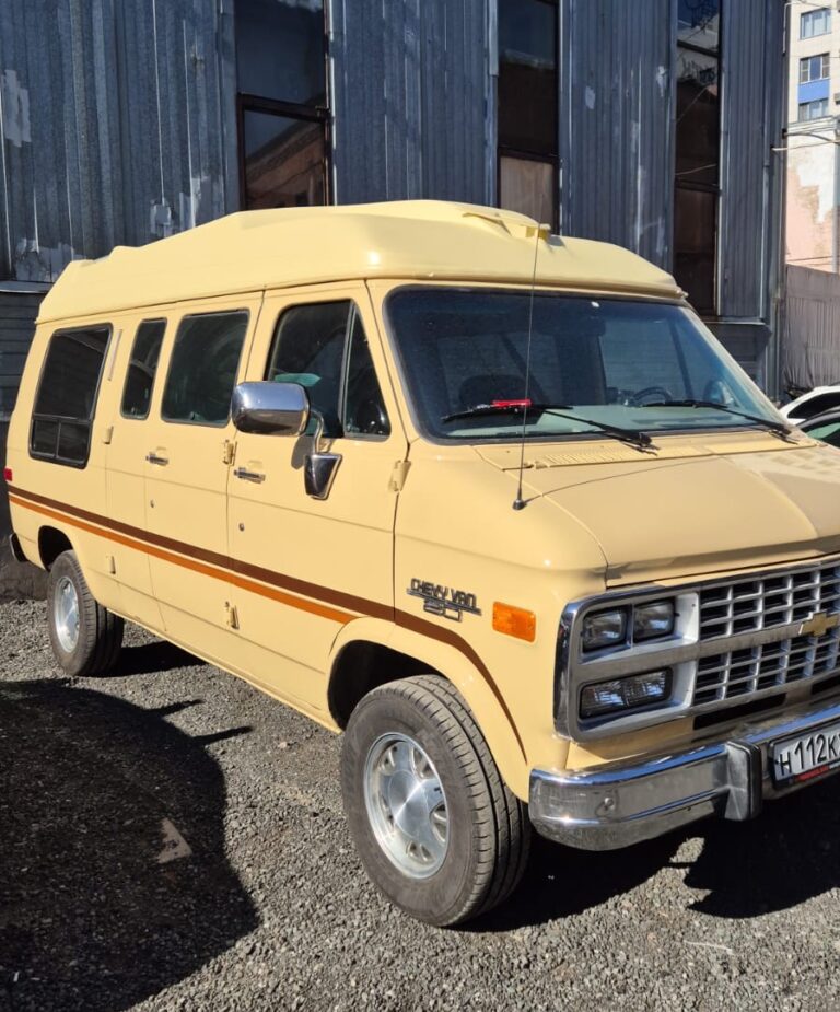 Эволюция сухопутного крейсера: как Chevrolet Van G20 прошел полную реинкарнацию