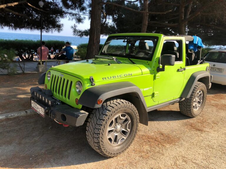 Лайм-тайм: как заставить сиять салатовый Jeep Wrangler JK Захара Юстова
