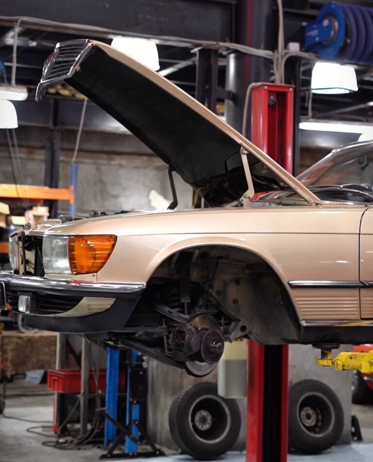 Mercedes-Benz 280 SL Синдром 107-го: как поставить на ход классический родстер Mercedes-Benz 280 SL
